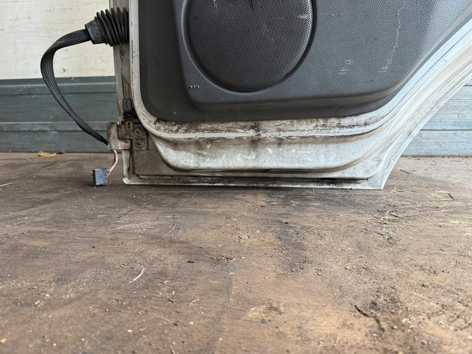 Mercedes Atego Beifahrertür Weiß Spiegel Innenverkleidung LN 75 - Deur en onderdelen voor Vrachtwagen: afbeelding 5 Mercedes Atego Beifahrertür Weiß Spiegel Innenverkleidung LN 75 - Deur en onderdelen voor Vrachtwagen: afbeelding 5