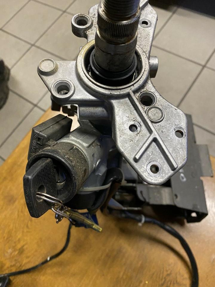 Mercedes Atego Lenksäule Lenkung mit Zündschloss & Schlüssel - Stuurkolom voor Vrachtwagen: afbeelding 3 Mercedes Atego Lenksäule Lenkung mit Zündschloss & Schlüssel - Stuurkolom voor Vrachtwagen: afbeelding 3