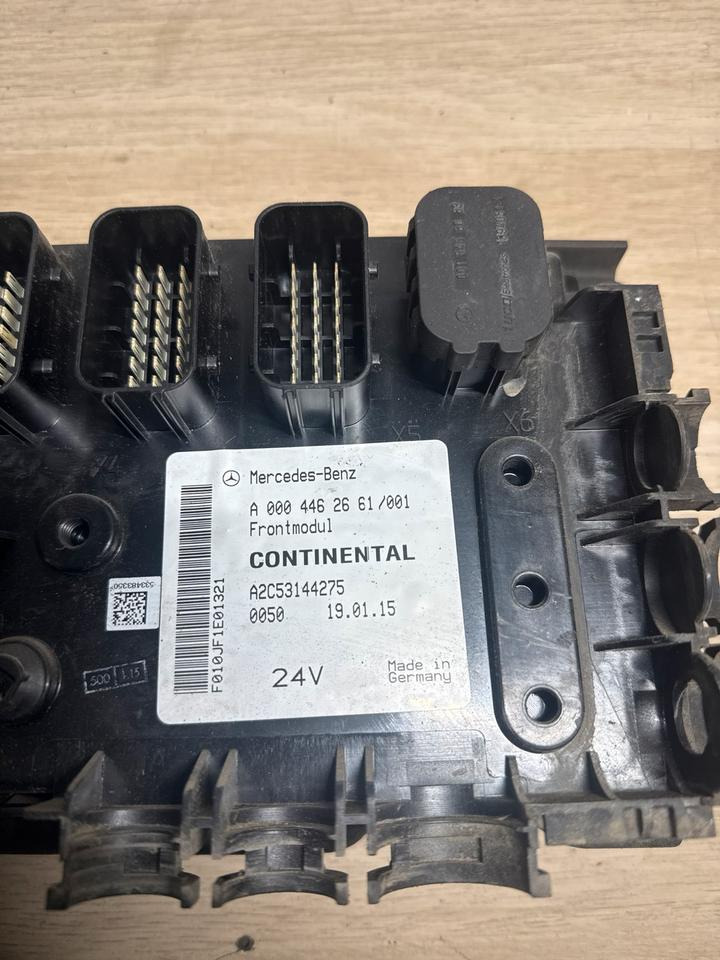 Mercedes Frontmodul CONTINENTAL A0004462661 - ECU voor Vrachtwagen: afbeelding 3 Mercedes Frontmodul CONTINENTAL A0004462661 - ECU voor Vrachtwagen: afbeelding 3