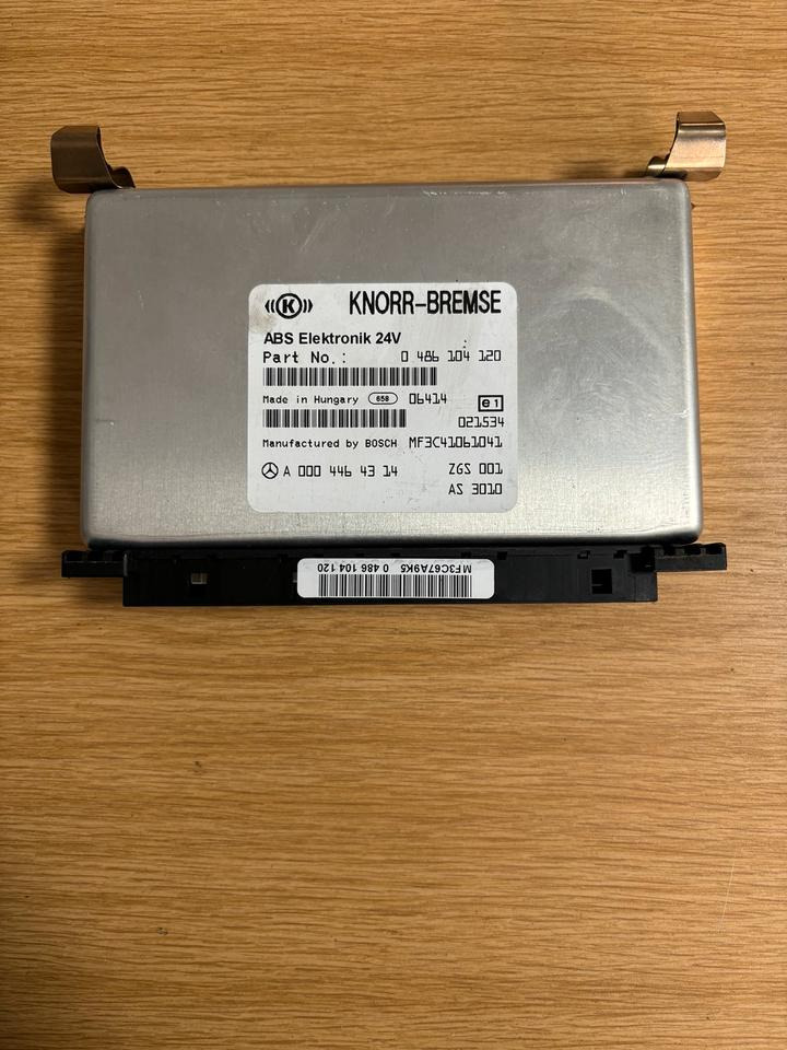 Mercedes KNORR BREMSE ABS Elektronik Steuergerät A0004464314 - ECU voor Vrachtwagen: afbeelding 1 Mercedes KNORR BREMSE ABS Elektronik Steuergerät A0004464314 - ECU voor Vrachtwagen: afbeelding 1