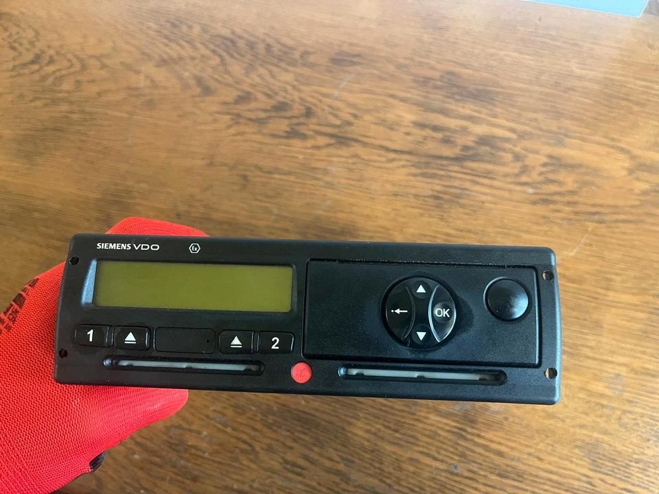 Mercedes Axor 18/24 Tachograph A0014463833 Ca.259.000 km - Onderdelen: afbeelding 2 Mercedes Axor 18/24 Tachograph A0014463833 Ca.259.000 km - Onderdelen: afbeelding 2