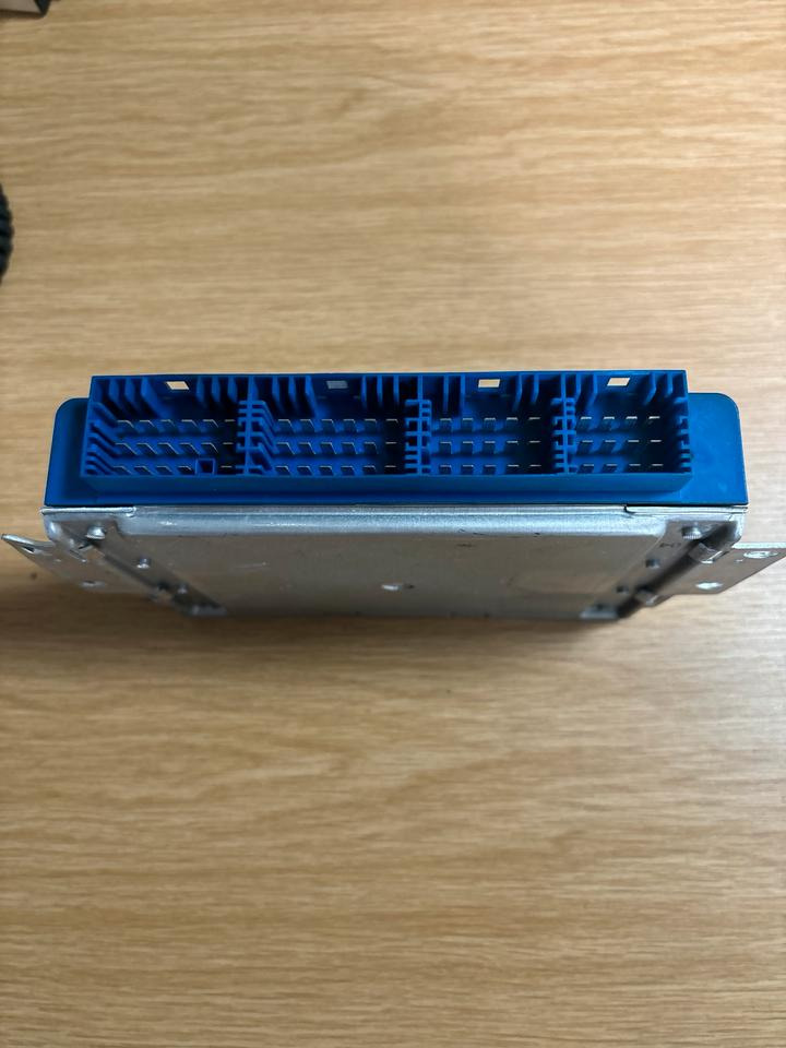 RENAULT KNBORR-BREMSE EBS Steuergerät 0486106057/5010457739 - ECU voor Vrachtwagen: afbeelding 3 RENAULT KNBORR-BREMSE EBS Steuergerät 0486106057/5010457739 - ECU voor Vrachtwagen: afbeelding 3