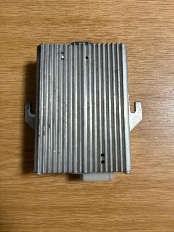 Renault Converter / Wandler  5010589393 - Elektrisch systeem voor Vrachtwagen: afbeelding 2 Renault Converter / Wandler  5010589393 - Elektrisch systeem voor Vrachtwagen: afbeelding 2