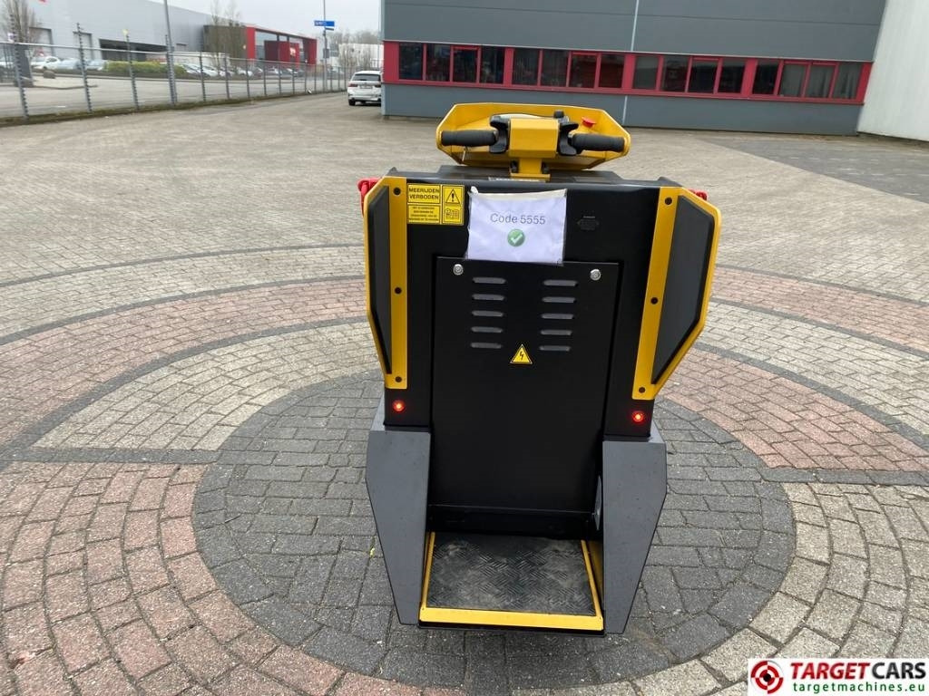 Conmeq AS15 Mini Skid Steer Loader 4x4 Electric - Schranklader: afbeelding 4 Conmeq AS15 Mini Skid Steer Loader 4x4 Electric - Schranklader: afbeelding 4