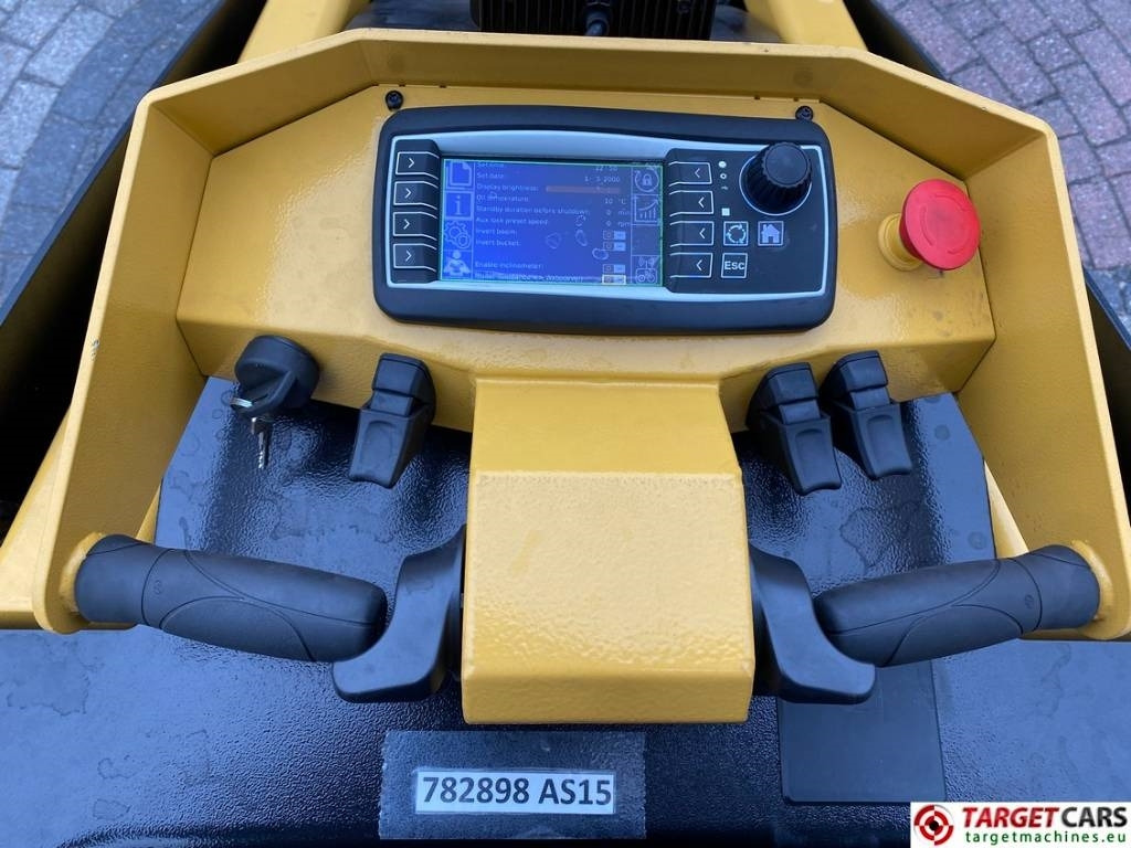 Leasing Conmeq AS15 Mini Skid Steer Loader 4x4 Electric  Conmeq AS15 Mini Skid Steer Loader 4x4 Electric: afbeelding 8