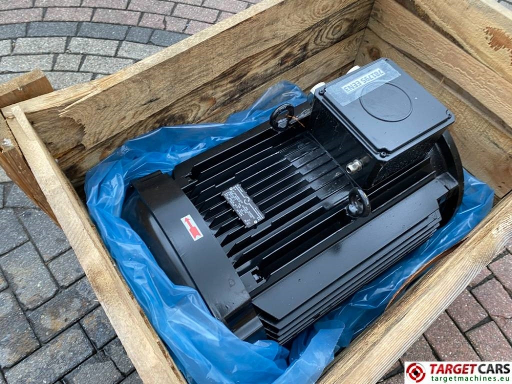 EE AG Hinwill EEN3 225M4/B14S 37KW 400~80V Electri - Motor voor Bouwmachine: afbeelding 2 EE AG Hinwill EEN3 225M4/B14S 37KW 400~80V Electri - Motor voor Bouwmachine: afbeelding 2