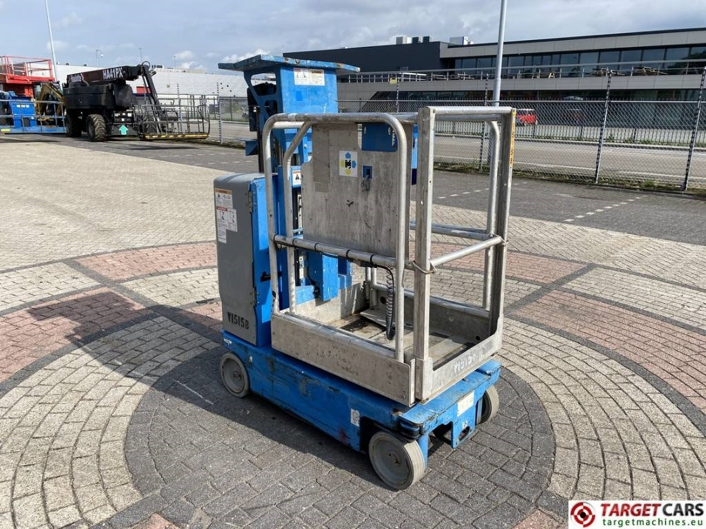 Genie GR-15 Runabout Electric Vertical Mast Lift 652cm - Verticale masthoogwerker: afbeelding 2 Genie GR-15 Runabout Electric Vertical Mast Lift 652cm - Verticale masthoogwerker: afbeelding 2