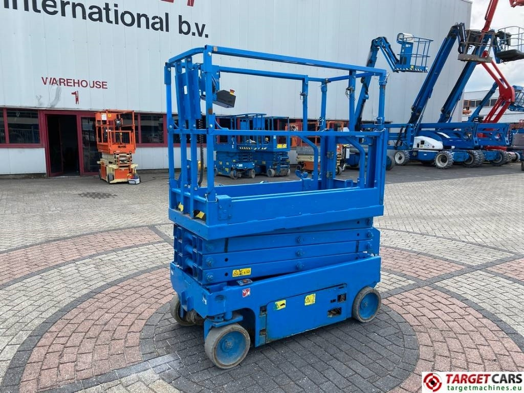 Genie GS-1932 Electric Scissor Work Lift 779cm - Schaarlift: afbeelding 1 Genie GS-1932 Electric Scissor Work Lift 779cm - Schaarlift: afbeelding 1