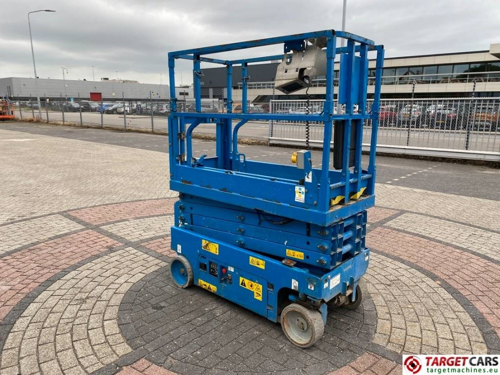 Genie GS-1932 Electric Scissor Work Lift 779cm - Schaarlift: afbeelding 2 Genie GS-1932 Electric Scissor Work Lift 779cm - Schaarlift: afbeelding 2