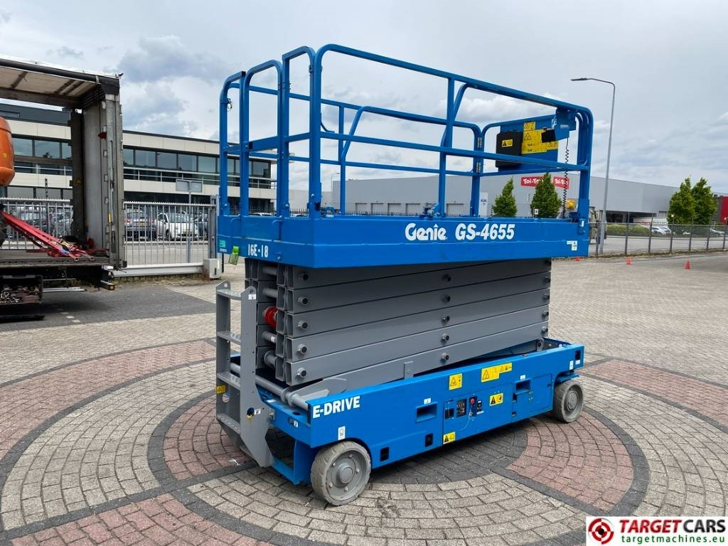 Genie GS-4655 Electric E-Drive Scissor Work Lift 1595cm - Schaarlift: afbeelding 3 Genie GS-4655 Electric E-Drive Scissor Work Lift 1595cm - Schaarlift: afbeelding 3