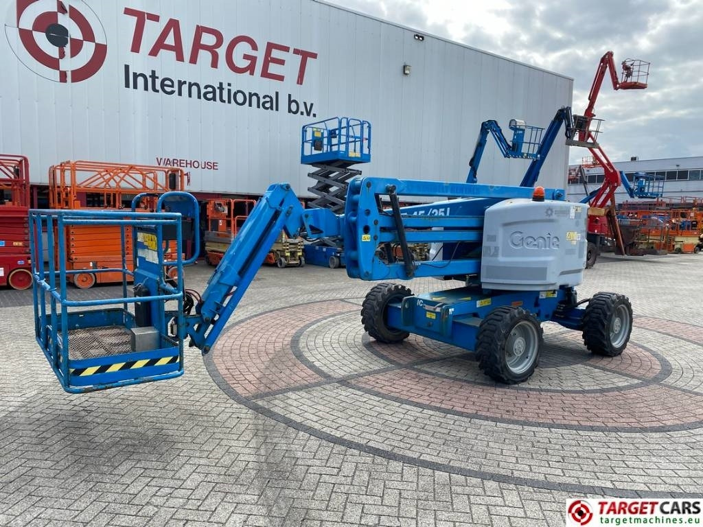 Genie Z-45/25J Diesel 4x4 Articulated Boom Work Lift 16M - Knikarmhoogwerker: afbeelding 1 Genie Z-45/25J Diesel 4x4 Articulated Boom Work Lift 16M - Knikarmhoogwerker: afbeelding 1