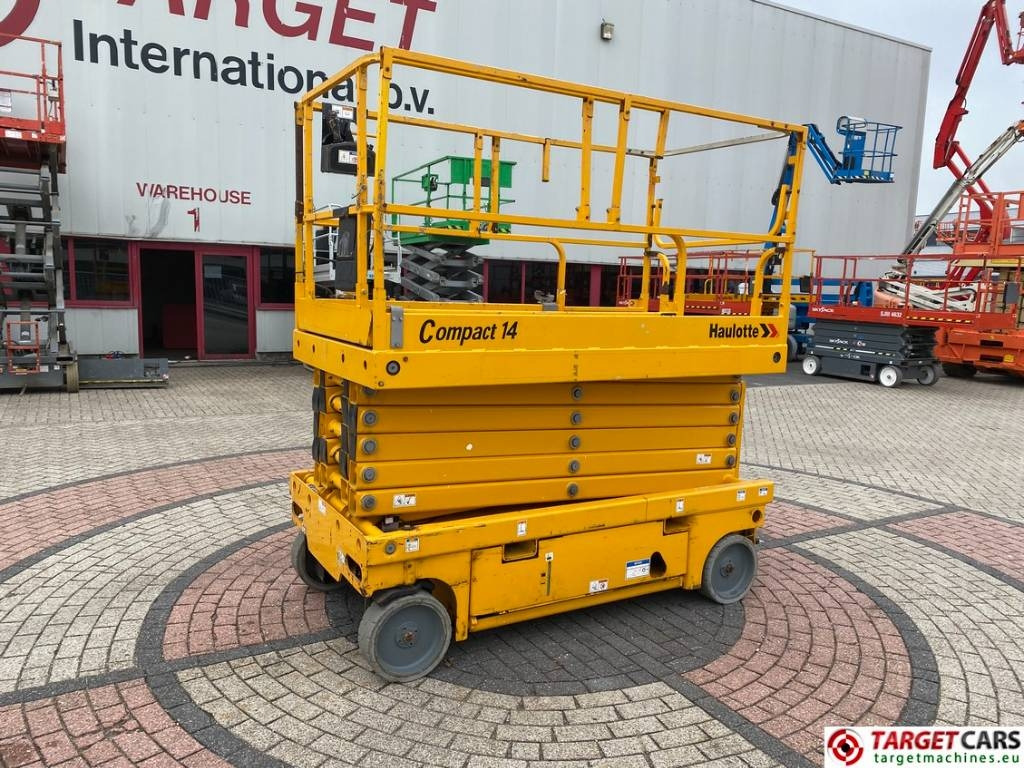 Haulotte Compact 14 Electric Scissor Work Lift 1385cm  - Schaarlift: afbeelding 1 Haulotte Compact 14 Electric Scissor Work Lift 1385cm  - Schaarlift: afbeelding 1