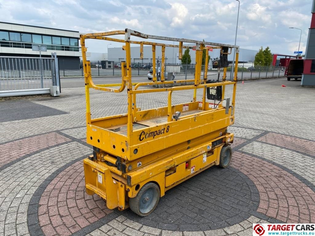 Haulotte Compact 8 Electric Scissor Work Lift 818cm - Schaarlift: afbeelding 3 Haulotte Compact 8 Electric Scissor Work Lift 818cm - Schaarlift: afbeelding 3