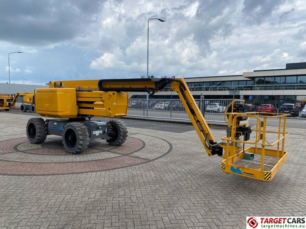 Haulotte HA20LE Pro HyBrid 4x4x4 Articulated BoomLift 20,7M - Knikarmhoogwerker: afbeelding 2 Haulotte HA20LE Pro HyBrid 4x4x4 Articulated BoomLift 20,7M - Knikarmhoogwerker: afbeelding 2