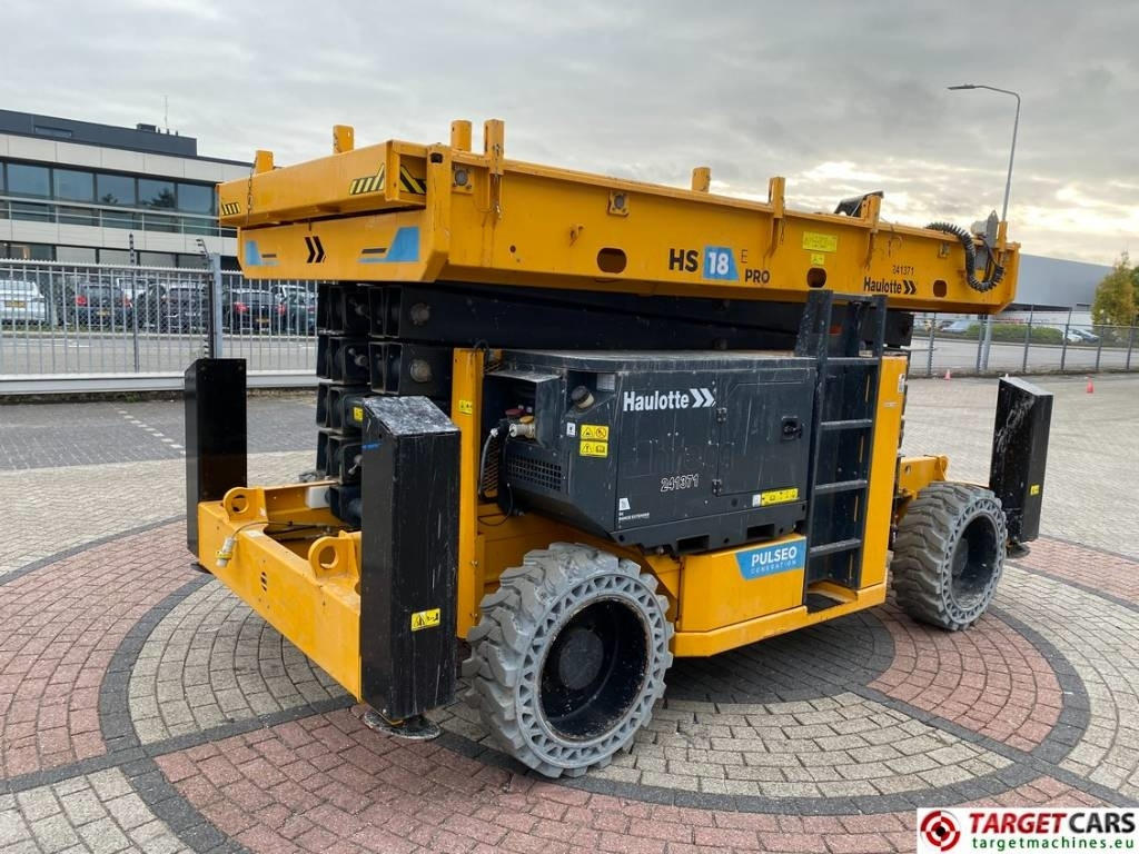 Haulotte HS18E PRO HyBrid 4x4 Scissor Work Lift 1800cm - Schaarlift: afbeelding 3 Haulotte HS18E PRO HyBrid 4x4 Scissor Work Lift 1800cm - Schaarlift: afbeelding 3