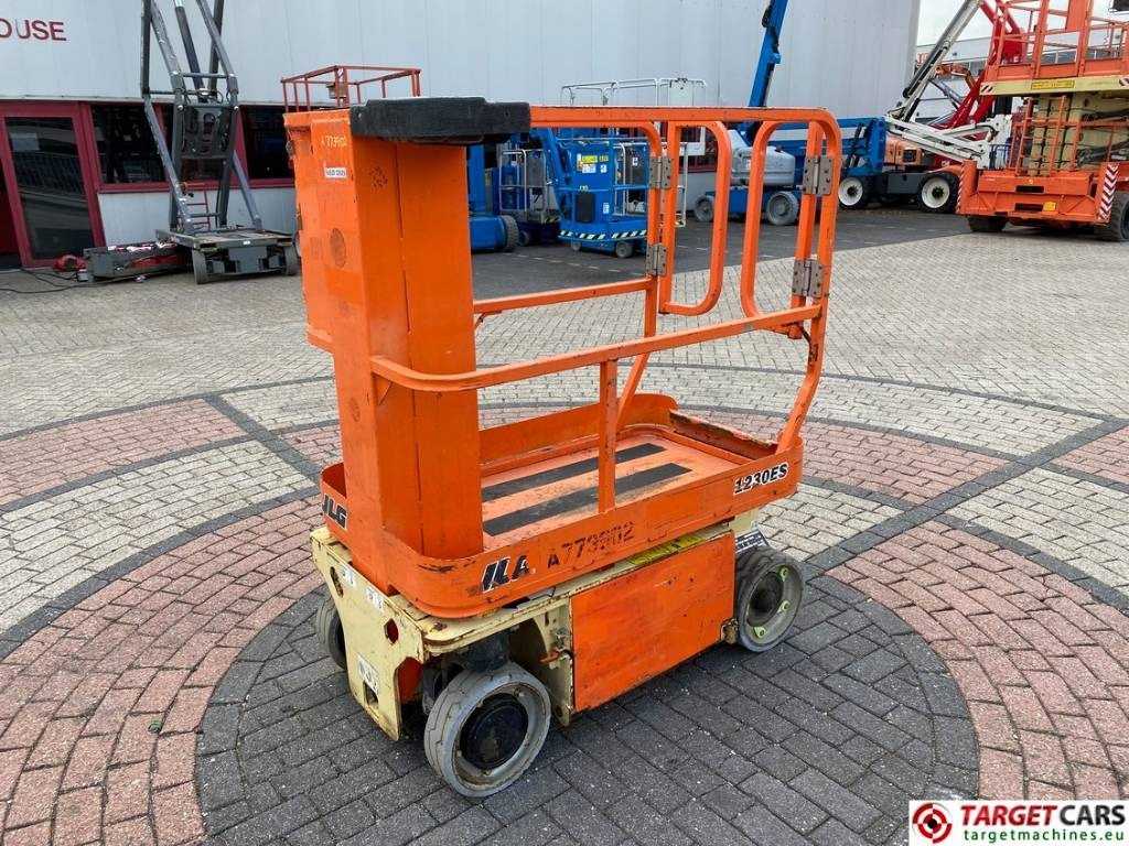 JLG 1230ES Electric Vertical Mast Work Lift 566cm  - Verticale masthoogwerker: afbeelding 1 JLG 1230ES Electric Vertical Mast Work Lift 566cm  - Verticale masthoogwerker: afbeelding 1
