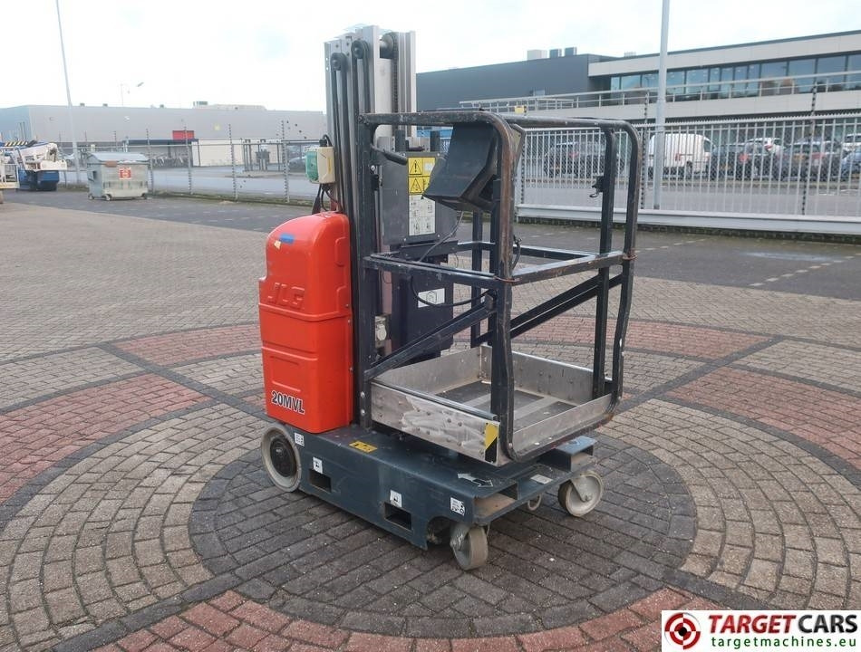 JLG 20MVL Electric Vertical Mast Work Lift 794cm  - Verticale masthoogwerker: afbeelding 2 JLG 20MVL Electric Vertical Mast Work Lift 794cm  - Verticale masthoogwerker: afbeelding 2