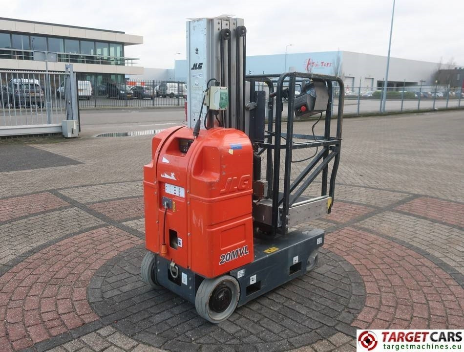 JLG 20MVL Electric Vertical Mast Work Lift 794cm  - Verticale masthoogwerker: afbeelding 3 JLG 20MVL Electric Vertical Mast Work Lift 794cm  - Verticale masthoogwerker: afbeelding 3