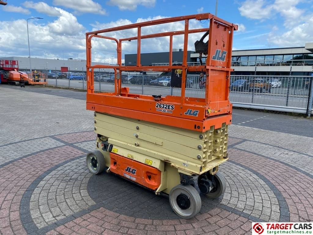 JLG 2632ES Electric Scissor Work Lift 977cm - Schaarlift: afbeelding 2 JLG 2632ES Electric Scissor Work Lift 977cm - Schaarlift: afbeelding 2