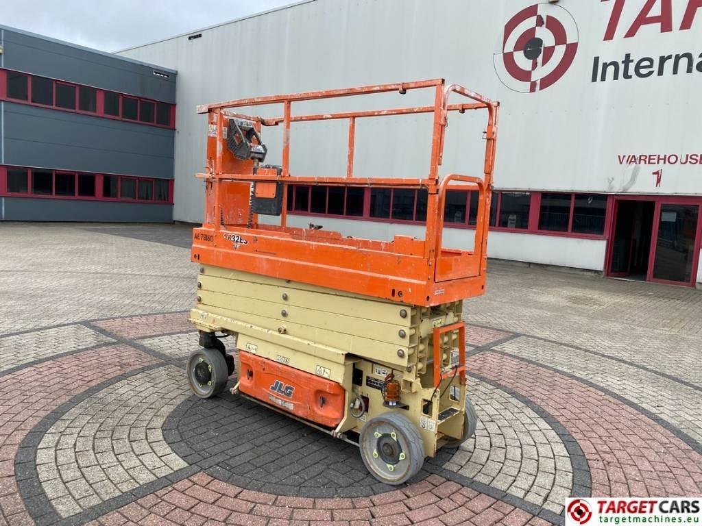 JLG 2632ES Electric Scissor Work Lift 977cm - Schaarlift: afbeelding 4 JLG 2632ES Electric Scissor Work Lift 977cm - Schaarlift: afbeelding 4