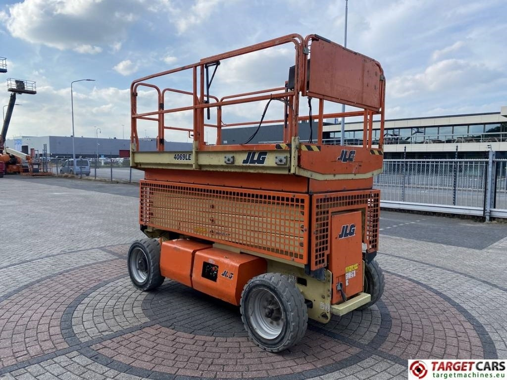 JLG 4069LE Electric Scissor Work Lift 1419cm - Schaarlift: afbeelding 2 JLG 4069LE Electric Scissor Work Lift 1419cm - Schaarlift: afbeelding 2