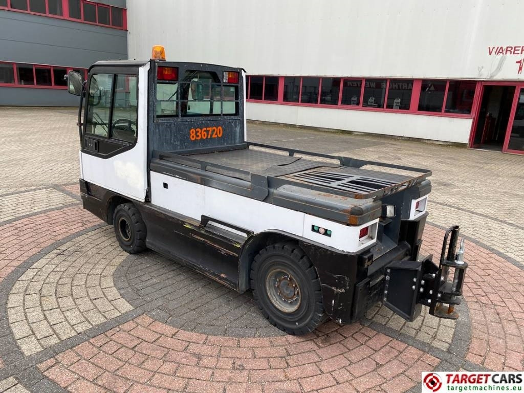 Linde P250 Tow Tug Truck Tractor Electric 80V Max 25T - Gemeentelijke tractor: afbeelding 4 Linde P250 Tow Tug Truck Tractor Electric 80V Max 25T - Gemeentelijke tractor: afbeelding 4
