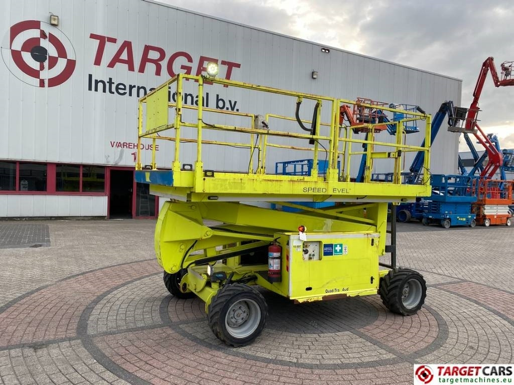 MEC 2684RT Diesel 4x4 Scissor Lift Speed-Level 992cm - Schaarlift: afbeelding 1 MEC 2684RT Diesel 4x4 Scissor Lift Speed-Level 992cm - Schaarlift: afbeelding 1
