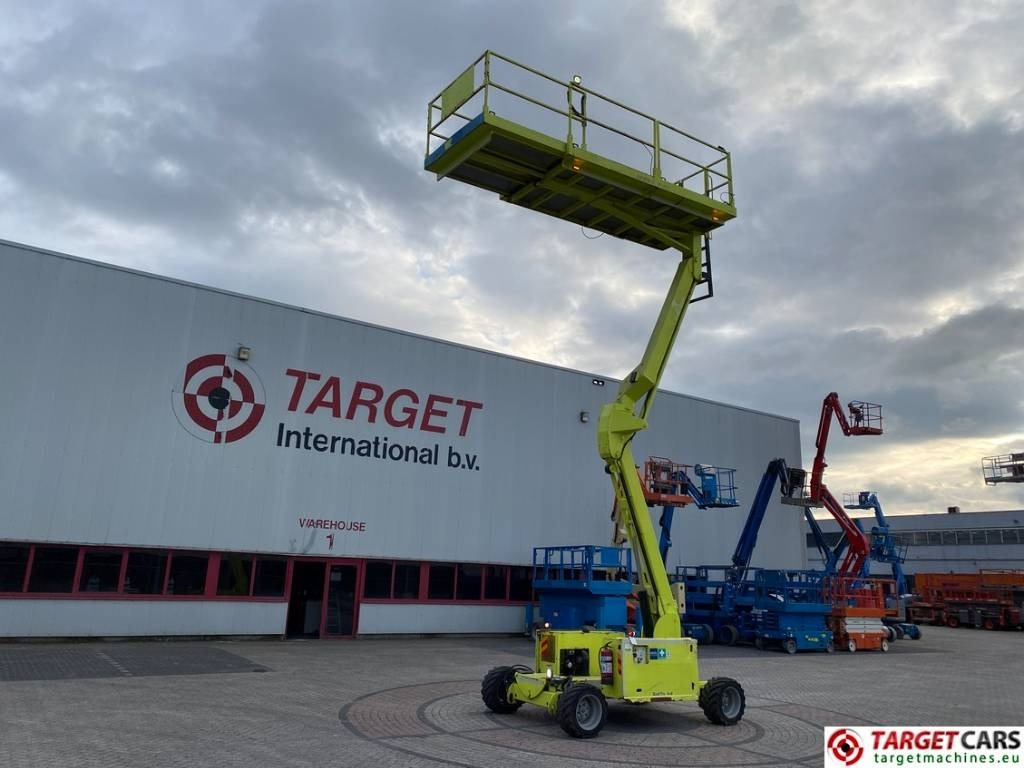 MEC 2684RT Diesel 4x4 Scissor Lift Speed-Level 992cm - Schaarlift: afbeelding 5 MEC 2684RT Diesel 4x4 Scissor Lift Speed-Level 992cm - Schaarlift: afbeelding 5