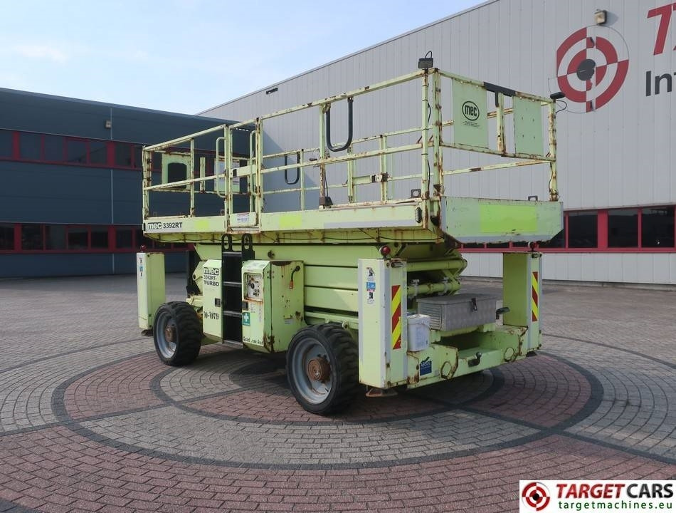 MEC 3392RT-T Diesel 4x4 Scissor Work Lift 1200cm - Schaarlift: afbeelding 4 MEC 3392RT-T Diesel 4x4 Scissor Work Lift 1200cm - Schaarlift: afbeelding 4