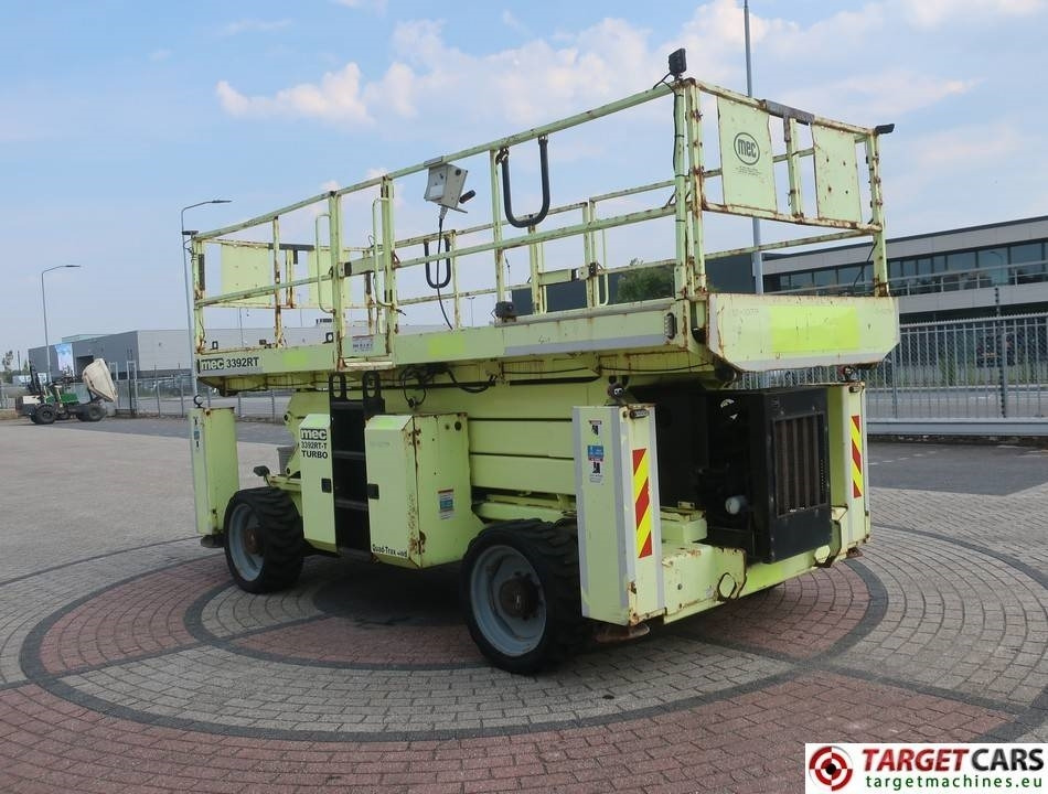 MEC 3392RT-T Diesel 4x4 Scissor Work Lift 1200cm - Schaarlift: afbeelding 2 MEC 3392RT-T Diesel 4x4 Scissor Work Lift 1200cm - Schaarlift: afbeelding 2