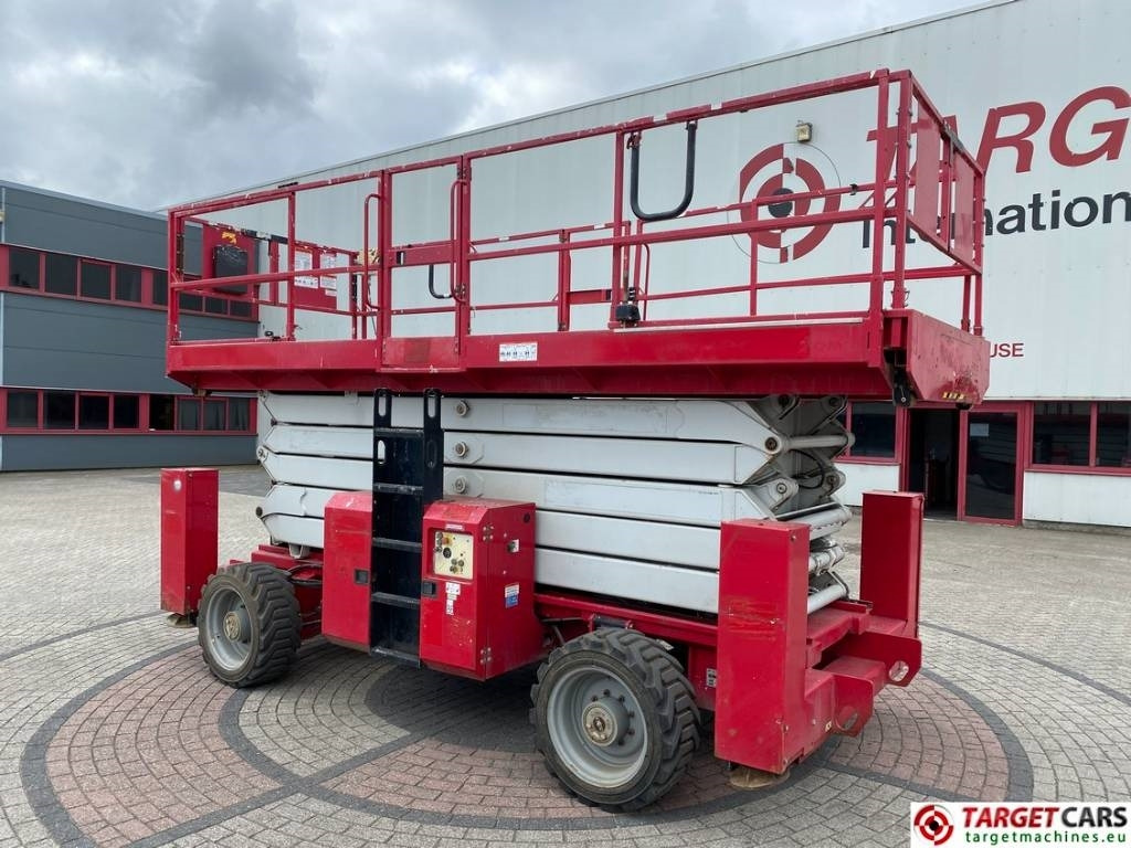 MEC 6092RT Diesel 4x4 Scissor Work Lift 2020cm - Schaarlift: afbeelding 4 MEC 6092RT Diesel 4x4 Scissor Work Lift 2020cm - Schaarlift: afbeelding 4