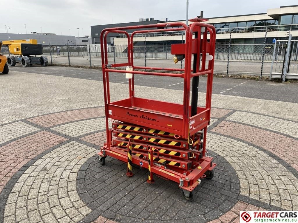 Power Scissor PS600 Manual Scissor Lift 600cm Defect - Schaarlift: afbeelding 3 Power Scissor PS600 Manual Scissor Lift 600cm Defect - Schaarlift: afbeelding 3