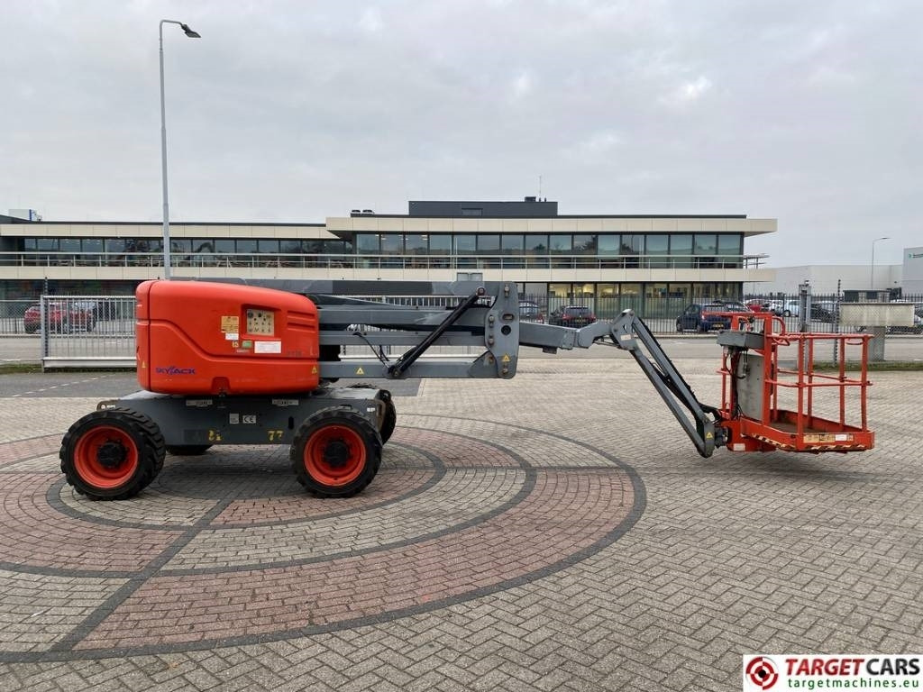 Knikarmhoogwerker SkyJack SJ51AJ Articulated 4x4 Diesel Boom Lift 1755cm: afbeelding 42