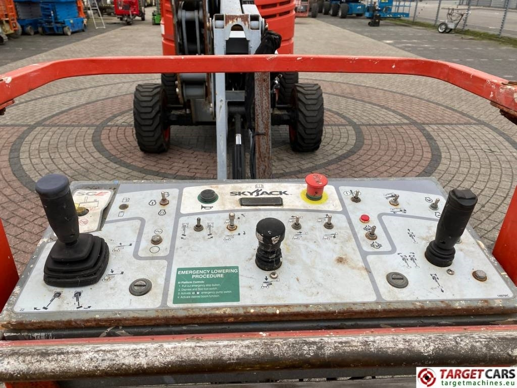 Knikarmhoogwerker SkyJack SJ51AJ Articulated 4x4 Diesel Boom Lift 1755cm: afbeelding 9