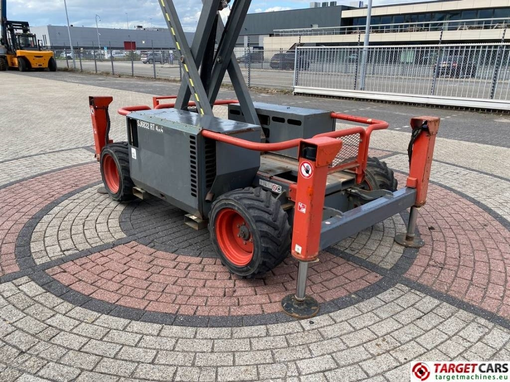 Leasing SkyJack SJ6832RT Diesel 4x4 Scissor 6832 Work Lift 1180cm  SkyJack SJ6832RT Diesel 4x4 Scissor 6832 Work Lift 1180cm: afbeelding 17