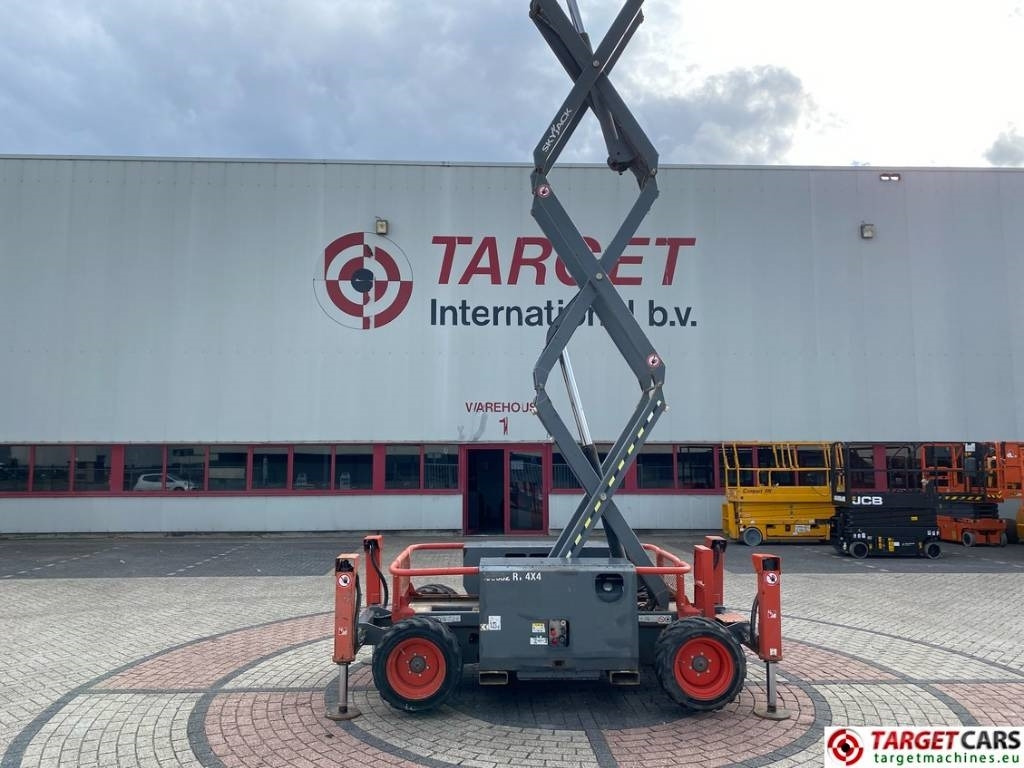 Leasing SkyJack SJ6832RT Diesel 4x4 Scissor 6832 Work Lift 1180cm  SkyJack SJ6832RT Diesel 4x4 Scissor 6832 Work Lift 1180cm: afbeelding 19