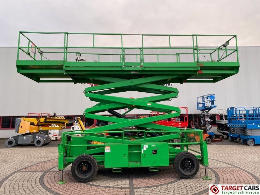 SkyJack SJ9241 RT Diesel 4x4 Scissor Work Lift 1450cm - Schaarlift: afbeelding 5 SkyJack SJ9241 RT Diesel 4x4 Scissor Work Lift 1450cm - Schaarlift: afbeelding 5