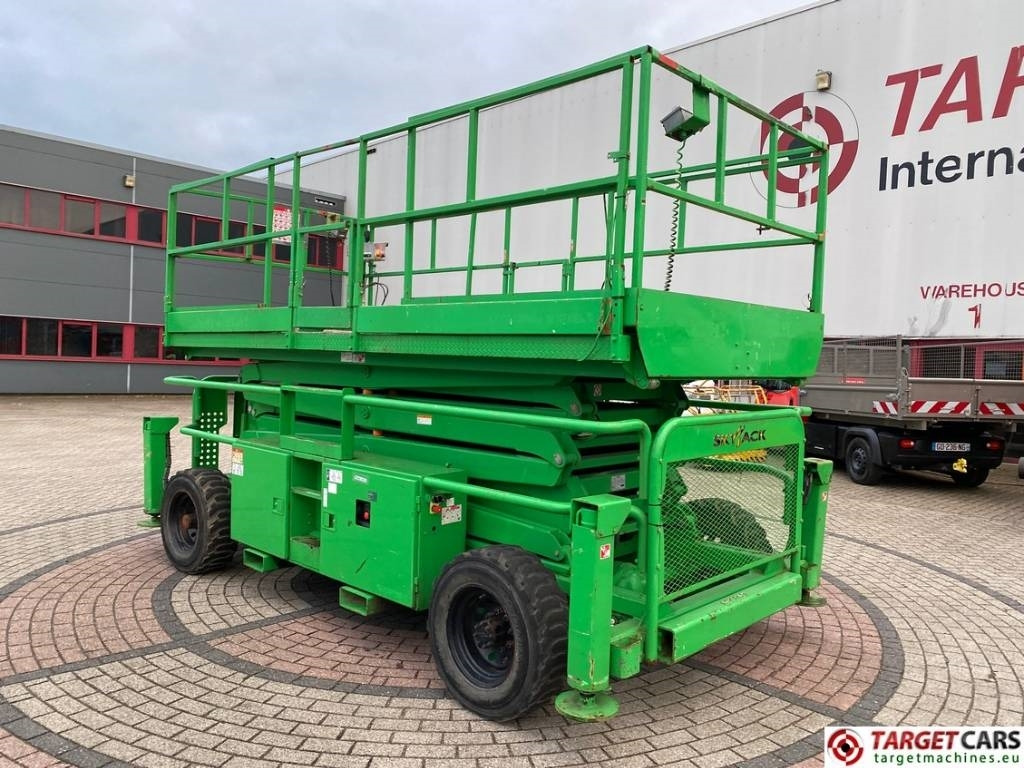 SkyJack SJ9241 RT Diesel 4x4 Scissor Work Lift 1450cm - Schaarlift: afbeelding 4 SkyJack SJ9241 RT Diesel 4x4 Scissor Work Lift 1450cm - Schaarlift: afbeelding 4