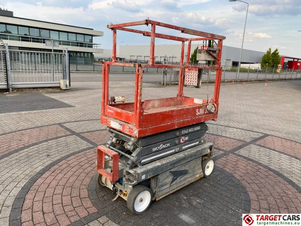 SkyJack SJIII-3219 Electric 3219 Scissor Work Lift 780cm - Schaarlift: afbeelding 3 SkyJack SJIII-3219 Electric 3219 Scissor Work Lift 780cm - Schaarlift: afbeelding 3