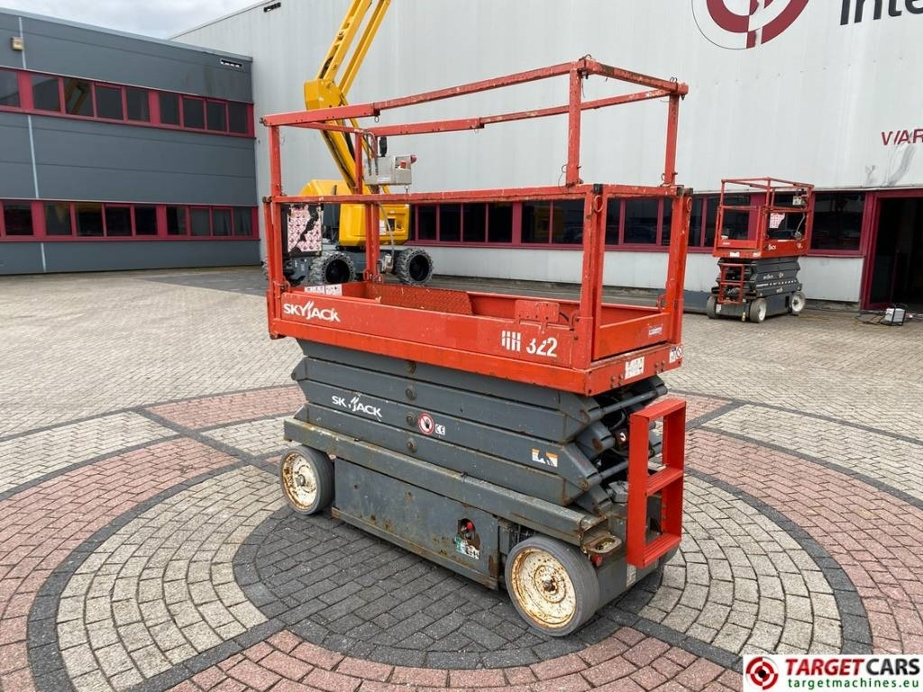 SkyJack SJIII-3226 Electric 3226 Scissor Work Lift 990cm  - Schaarlift: afbeelding 4 SkyJack SJIII-3226 Electric 3226 Scissor Work Lift 990cm  - Schaarlift: afbeelding 4