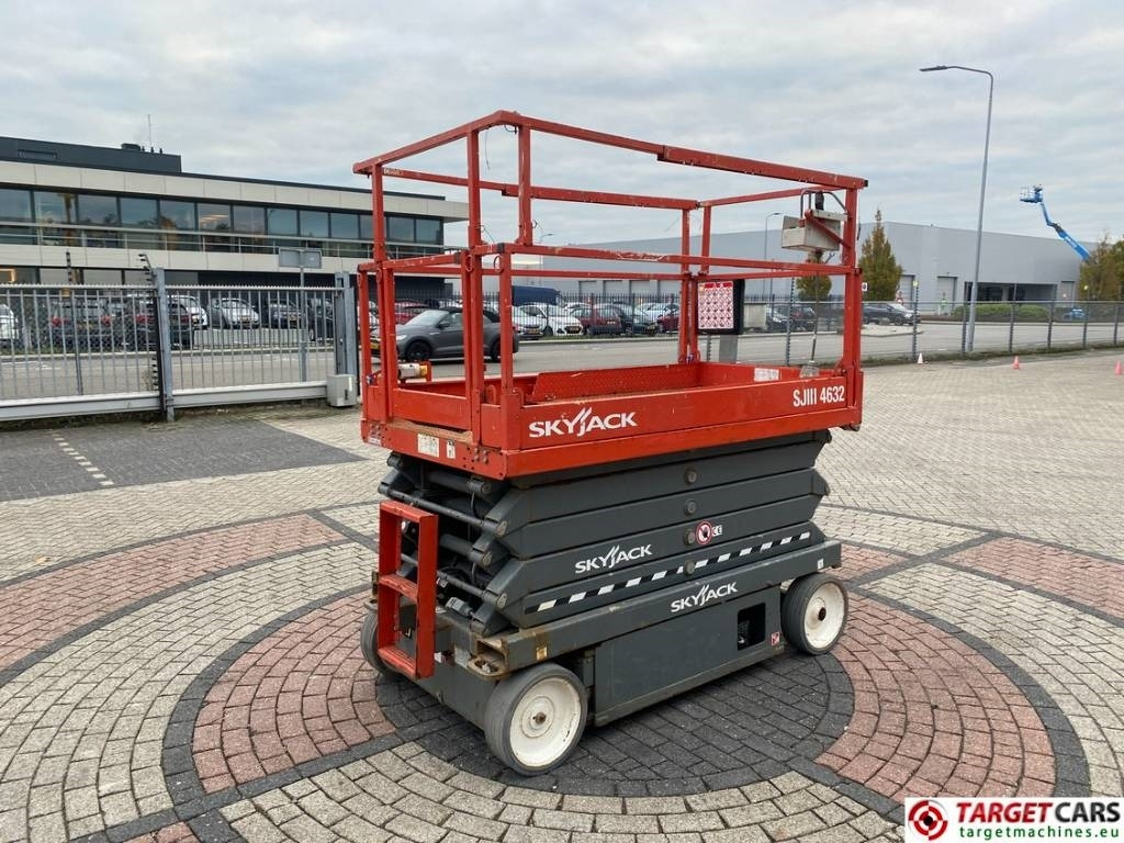 SkyJack SJIII-4632 Electric 4632 Scissor Work Lift 1170cm  - Schaarlift: afbeelding 3 SkyJack SJIII-4632 Electric 4632 Scissor Work Lift 1170cm  - Schaarlift: afbeelding 3