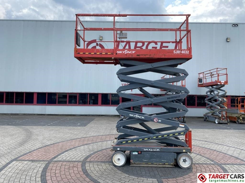 SkyJack SJIII-4632 Electric 4632 Scissor Work Lift 1170cm - Schaarlift: afbeelding 5 SkyJack SJIII-4632 Electric 4632 Scissor Work Lift 1170cm - Schaarlift: afbeelding 5