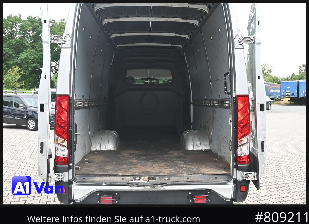 IVECO Daily 70C18 A8V Kasten, Mixto, AHK, Klima - Gesloten bestelwagen, Bestelwagen met dubbele cabine: afbeelding 2 IVECO Daily 70C18 A8V Kasten, Mixto, AHK, Klima - Gesloten bestelwagen, Bestelwagen met dubbele cabine: afbeelding 2