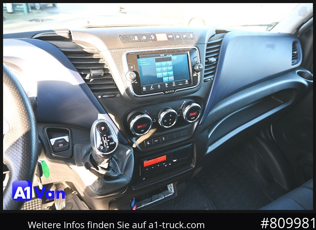 IVECO Daily 72C18 A8V Pritsche/Plane, Tempomat, AHK, Klima - Bestelwagen open laadbak: afbeelding 4 IVECO Daily 72C18 A8V Pritsche/Plane, Tempomat, AHK, Klima - Bestelwagen open laadbak: afbeelding 4