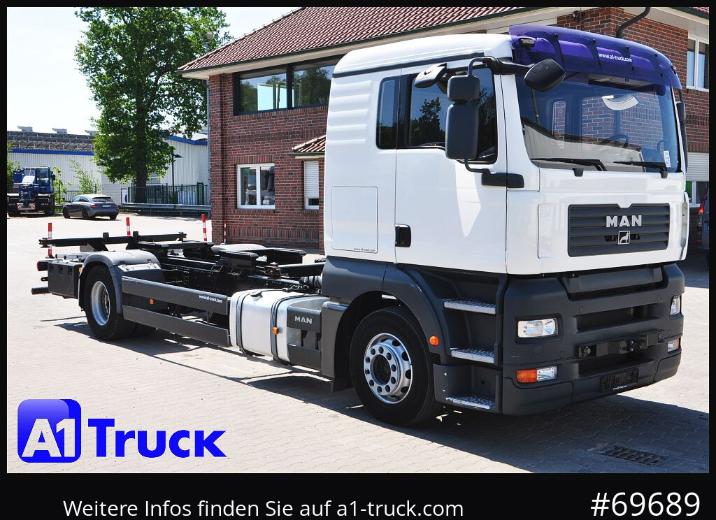 MAN TGA 18,360, BDF, 7,45, 5 Sitzer, 190 tkm - Containertransporter/ Wissellaadbak vrachtwagen: afbeelding 1 MAN TGA 18,360, BDF, 7,45, 5 Sitzer, 190 tkm - Containertransporter/ Wissellaadbak vrachtwagen: afbeelding 1