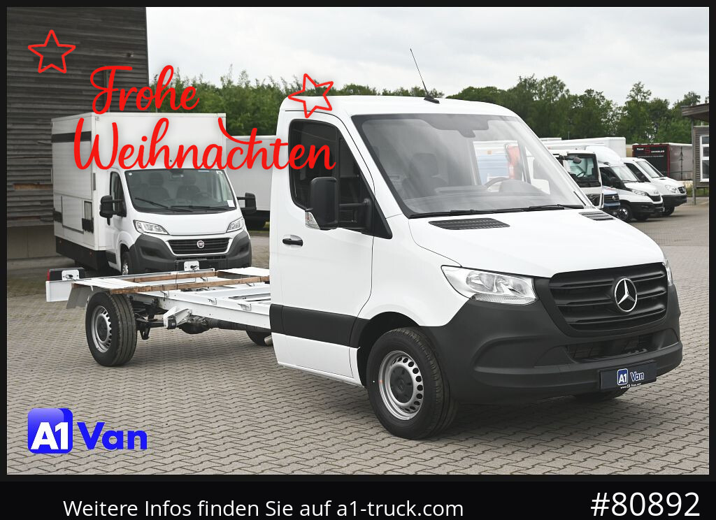 MERCEDES-BENZ Sprinter 317 CDI Fahrgestell, NEU, Klima, Tempomat, 3-Sitzer - Chassis vrachtwagen: afbeelding 1 MERCEDES-BENZ Sprinter 317 CDI Fahrgestell, NEU, Klima, Tempomat, 3-Sitzer - Chassis vrachtwagen: afbeelding 1