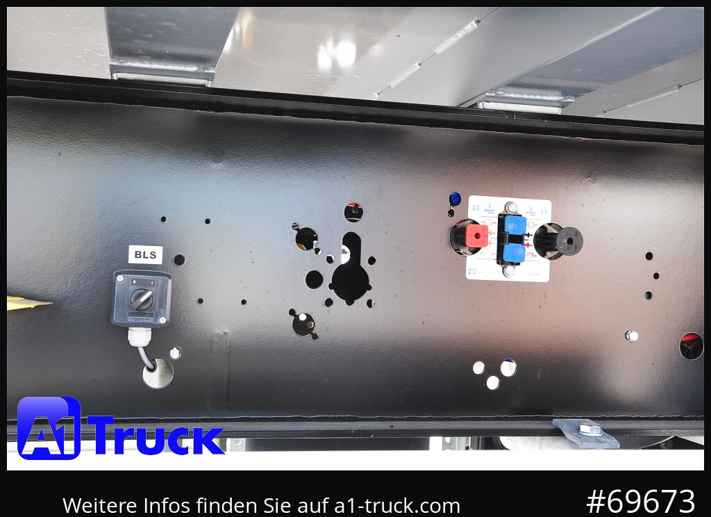 REISCH RHKS, Alu-Kippmulde 54m³, Kombitüren, Alufelgen, Liftachse, - Kipper oplegger: afbeelding 4 REISCH RHKS, Alu-Kippmulde 54m³, Kombitüren, Alufelgen, Liftachse, - Kipper oplegger: afbeelding 4