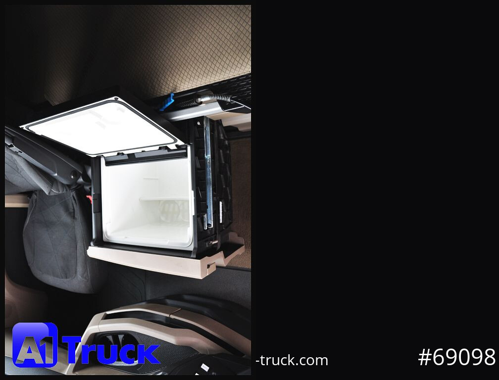 MAN TGX 18.510 GX,  Individual,  Lowliner,  neues Model - Trekker: afbeelding 5 MAN TGX 18.510 GX,  Individual,  Lowliner,  neues Model - Trekker: afbeelding 5