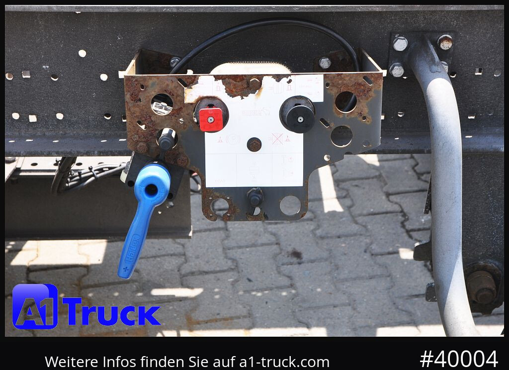 SCHMITZ ZWF 18 Midi Tandem, höhen und längenverstellbar oben + unten - Vrachtwagen: afbeelding 4 SCHMITZ ZWF 18 Midi Tandem, höhen und längenverstellbar oben + unten - Vrachtwagen: afbeelding 4