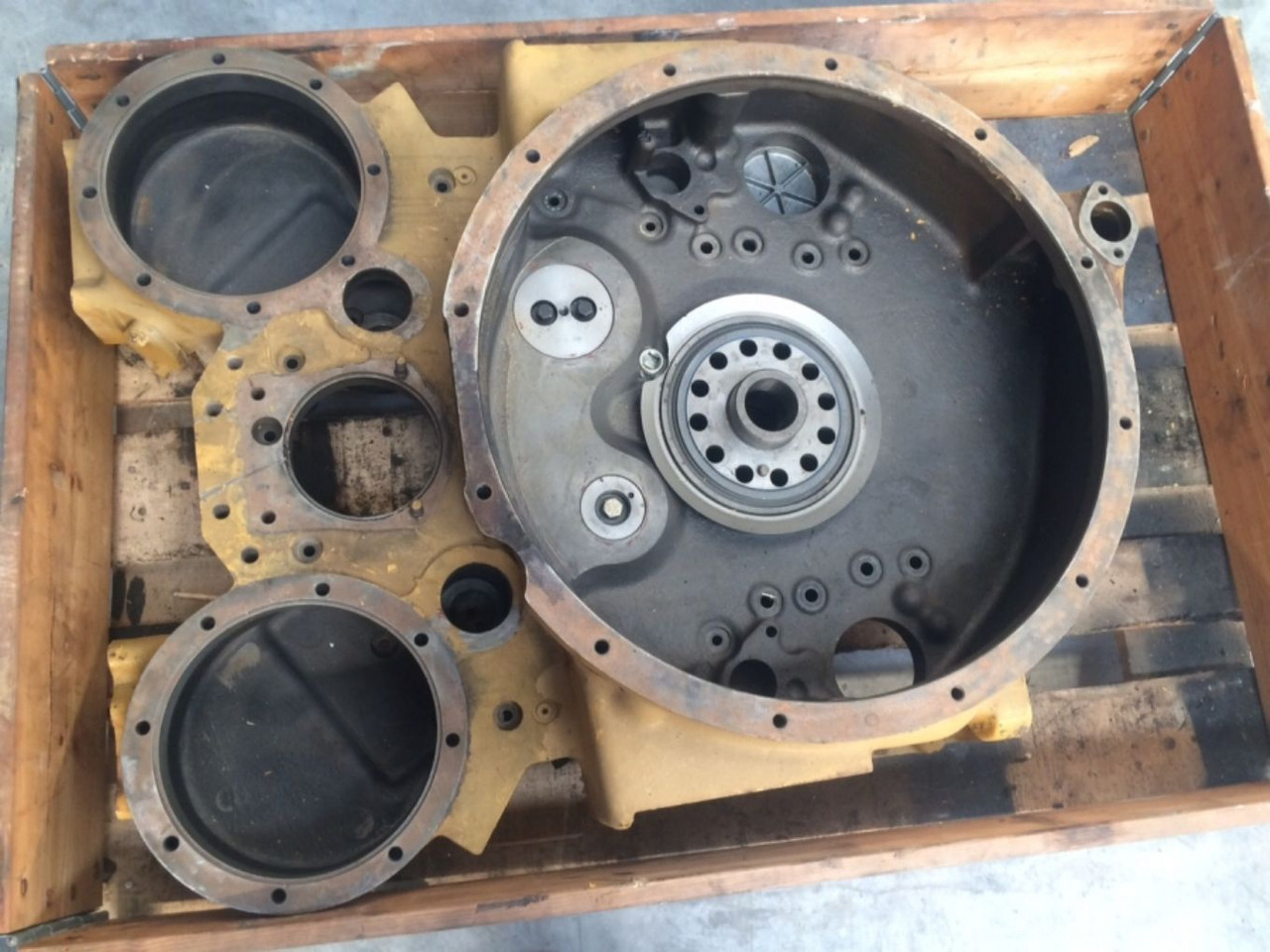 Caterpillar 3412 CAMPANA VOLANO 2152016 + INGRANAGGIO - Vliegwiel voor Bouwmachine: afbeelding 1 Caterpillar 3412 CAMPANA VOLANO 2152016 + INGRANAGGIO - Vliegwiel voor Bouwmachine: afbeelding 1
